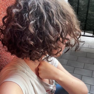 laciccina's profile picture. Sono toscana, vivo a Milano e tifo Samp. Per pronunciare le parole con la C devo impegnarmi. #hohahola