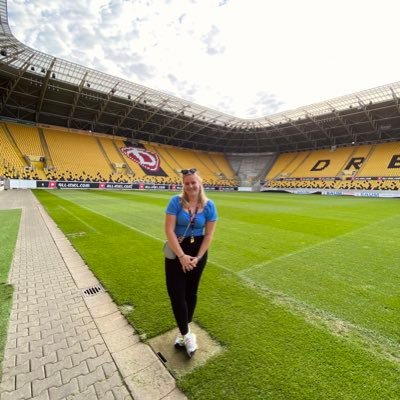 Hannah • 20 • Voetbal • Ajax • Q.V.C • F1 • Skiën • Student Leraar Duits • Winterliefhebber • Friesland •