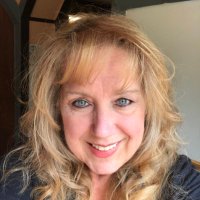 Peggy (@helpmemakesense) 's Twitter Profile