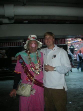 SamFarnumCo's profile picture. 