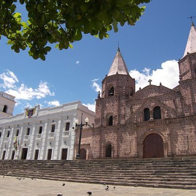 Somos un grupo de personas parte de la comunidad piedecuestana con ganas de sacar adelante nuestras vidas y proyectos con la region.