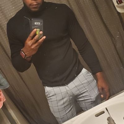 TeejEskimo's profile picture. 🖕🏾 U