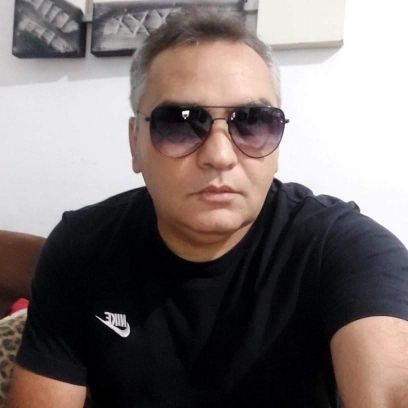 “A morte e a vida estão no poder da língua; e aquele que a ama comerá do seu fruto.Provérbios 18:21
