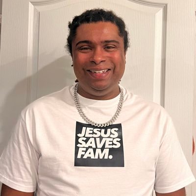 #CHH Artist | Galatians 6:9-10 | Middle Child | Jesus Worshipper | Navy Veteran | 1/2 of @carlandjacquice | For bookings / send beats to BookCBoogy@gmail.com