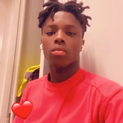 Francis04610294's profile picture. 