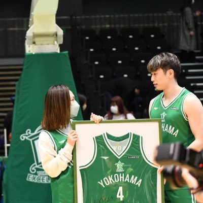 都内在住。桑田佳祐さん、サザンオールスターズ大好きです。徳島ガンバロウズ#2塚本雄貴選手を応援しています。ポメラニアン2匹と毎日楽しんでます。1匹は2021.8に保護犬カフェさんからお迎えしました。下手くそですがカメラも大好きです。