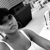 B (@_yesshoney) 's Twitter Profile
