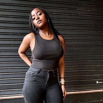 camillestorm_'s profile picture. Ig : @camille_storm  main account @camillestorm