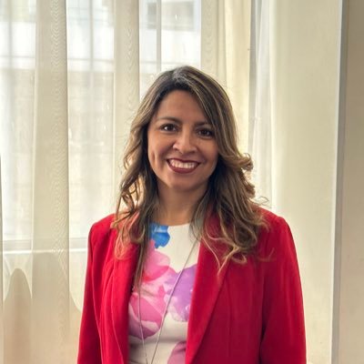 ErikaMurci's profile picture. Dios el centro de mi vida, a quién siempre pido sabiduría y humildad para dar lo mejor de mi. 🙏