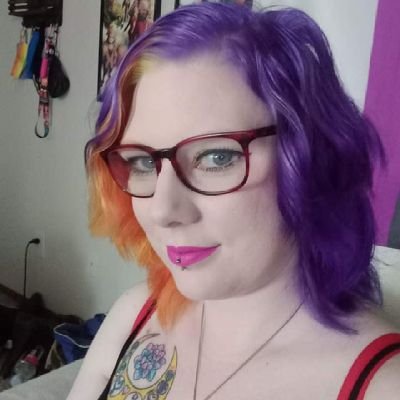 30, she/her, bisexual, into role playing, Danmei, anime, and cosplay