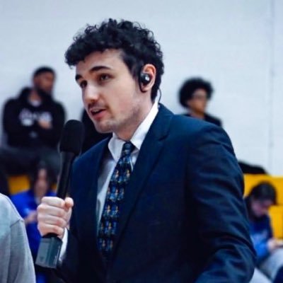 Freelance Sportscaster | McMaster Football & York Basketball PxP | TSN Story Editor & CBC Sports TV Writer | TMU RTA Sport Media ‘23 | 📧matthew.davison@cbc.ca