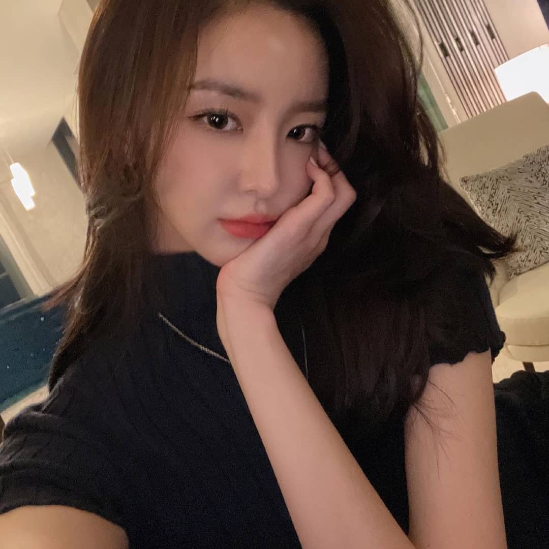 Risako605316517's profile picture. 睡眠について研究しています💄
コミ症な自営業🎵
育児グッズもたまに紹介しています😊
2分で出来るアンケートで3000円プレゼント💫