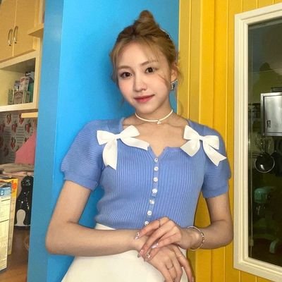 roasted_kurumi's profile picture. INFP 成人済 RocketPunch UNIS APRIL他雑食 KPOP以外のかわいい女の子についても話す （星風まどか様など）なにかあればマロへ→https://t.co/Qx1t7YfB9w