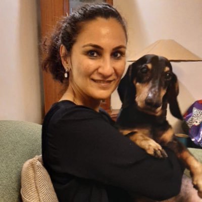 Entertainment Journalist| Korean Pop Culture Writer # Words @TheHinduWeekend @thenewindianexpress @esquire @soompi @deccanchronicle Dog Lover.IG:@puja_talwar7
