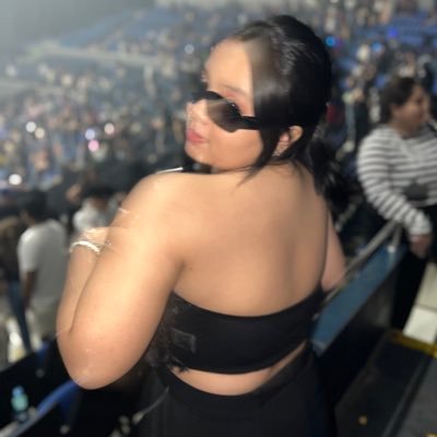 ashleyvirayy's profile picture. 