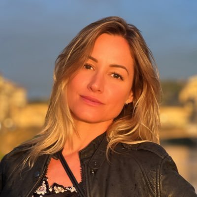 NotThatHilary's profile picture. mostly water. from away. she/her