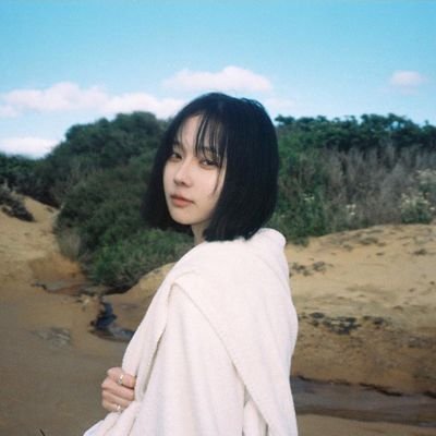 Fira_clarice17's profile picture. 
