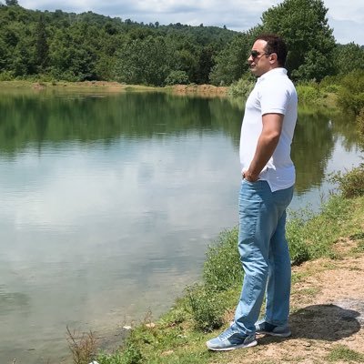 Rasoolch63's profile picture. We present the world to you in a beautiful frame | I love NFT and the NFT guys