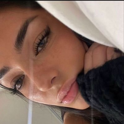 adimaslii's profile picture. 