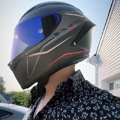 QLFYAYA1's profile picture. who?