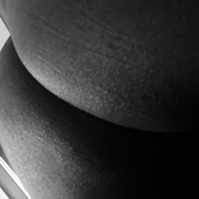 Passivo da Z. O. . Tenho 28 anos, 1,82 e 85kg. Gosto de homens maduros, gordinhos e leitadas, mas abro exceções. Respeito seu sigilo. 😈🔥🍑