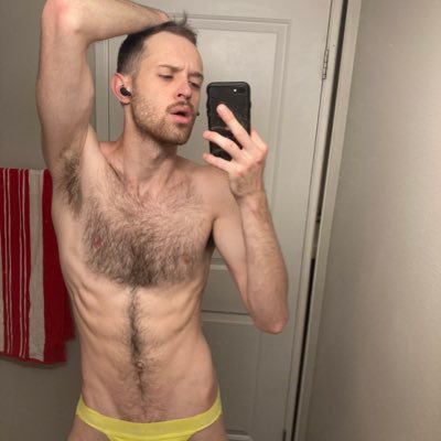 bwild131's profile picture. 18+