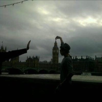 Shekah4x's profile picture. لا تهتم بمن يكرهك انت لم تعش لإرضائهم 🤍💫