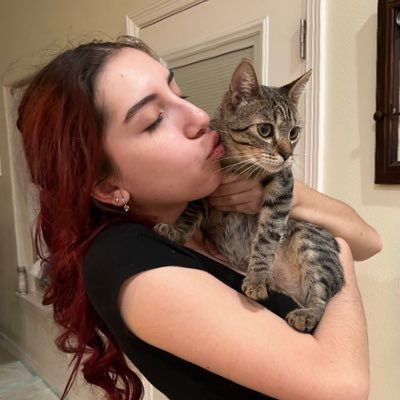 aadxliaa's profile picture. 