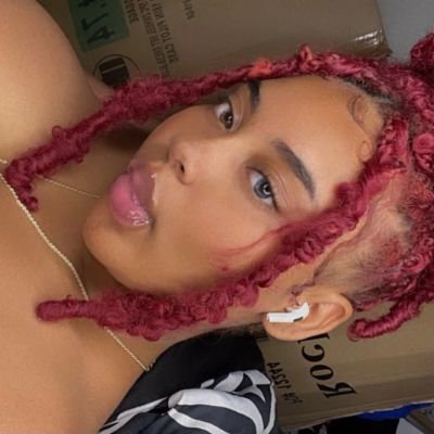 Hey daddy am available for meet up and am going to block non buyer's serious buyer's am available 💯