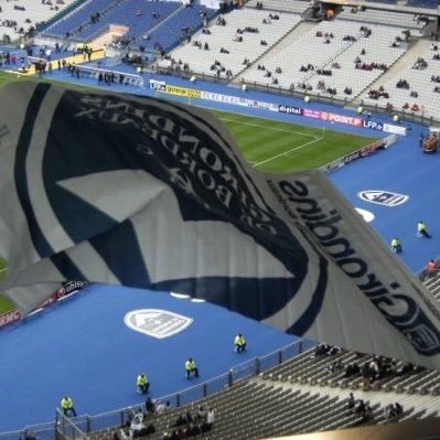 Supporter inconditionnel des Girondins depuis l’âge de 10 ans dans les années 80. Seul problème je suis trop loin !!!