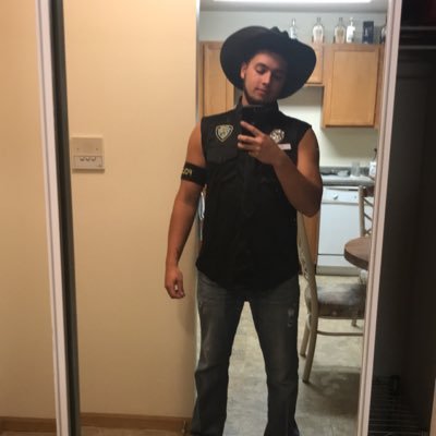 TrevorLongie's profile picture. Snapchat: trevor.longie