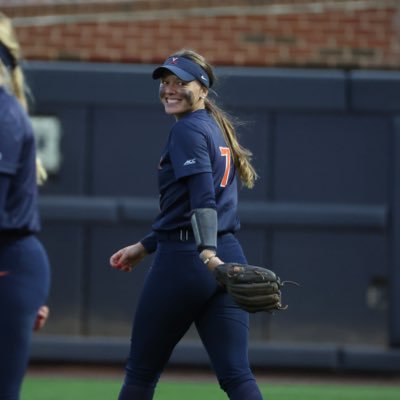 uva softball #7