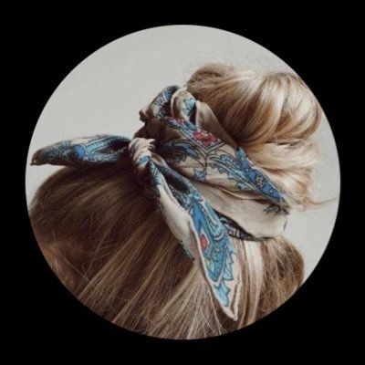 divinearcher's profile picture. I’m very busy but also I’m not.