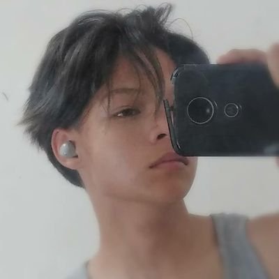 Uruzama0's profile picture. 