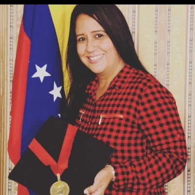 TSU en Aduanas 🌏
Abogada ⚖️
Creyente de un Dios vivo 💞