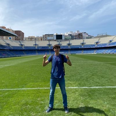 Nací, vivo y moriré animando al @cdtoficial 💙🤍  Periodismo ULL✍️