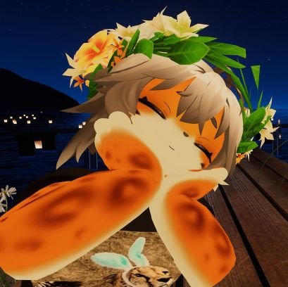 An orange five tailed kitsune, prefers feline forms. A kitsuneko? 
Busy bean, but I try to be online more.
Discord:krinn