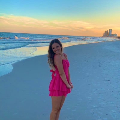 savannaCmartin's profile picture. ding dong , ur opinion is wrong