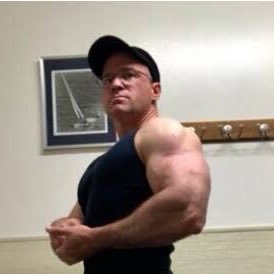 yewwwwyyyyy's profile picture. chat __________