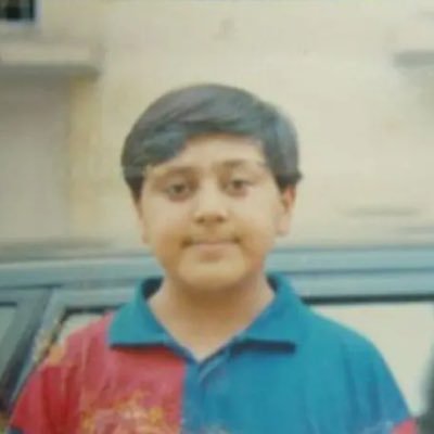 ikapoor's profile picture. average guy.