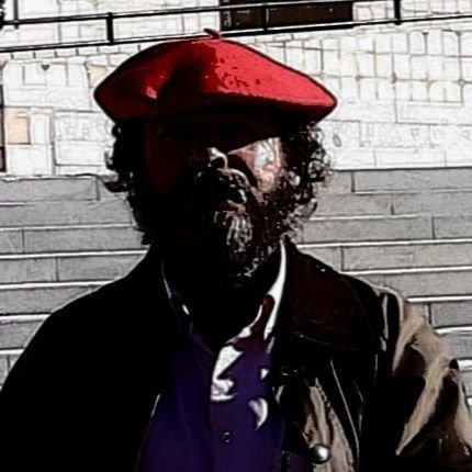 Agraviada's profile picture. ¿Qué es lo que quieres tú que el pueblo intente? 
 —Morir o dar la muerte a los tiranos, 
 Pues somos muchos, y ellos poca gente.
