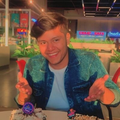 LavishNaresh's profile picture. 