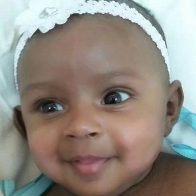 Intisar_2004's profile picture. 