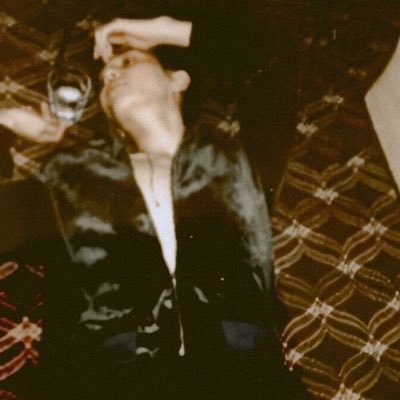 his skin makes me cry ; alternative passwords: https://t.co/zVkeJWTlfq