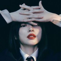 π (@sunlitedk) 's Twitter Profile