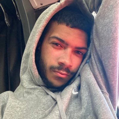 Julius, 22 yr old Straight 6’11 Hispanic Male, Weather Enthusiast @nyknicks @Nygiants @Yankees