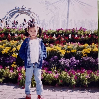 JingJingjing022's profile picture. Simplicity is the key to happiness