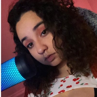 main page @_chaosqueen1 here to rt #smallstreamers
