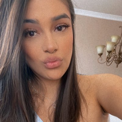 FOREIGN__MAMI's profile picture. Personal isnta: minipanther__ 🪩💃🏽Business page: _thewaxbar__ 🍸🧖‍♀️ Stay @ home mommy 💋👸🏻