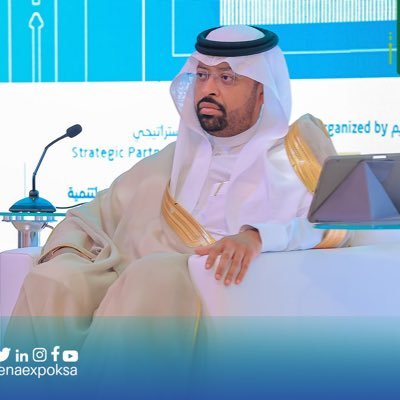 المدير التنفيذي لأوقاف صاحب السمو الملكي الأمير طلال بن عبدالعزيز . و من المهتمين بتطوير القطاع غير الربحي ، ومستشار في مجال حوكمة الأوقاف .